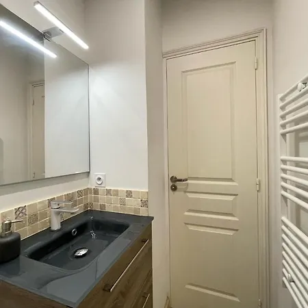 Renting - Cambrai - Luxurious Sea View Terrasse - King Bed - Parking - Ac - Fully Equipped Apartment
